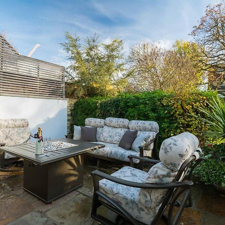 Breathtaking Putney Home With Gorgeous Garden Richmond  Exterior foto