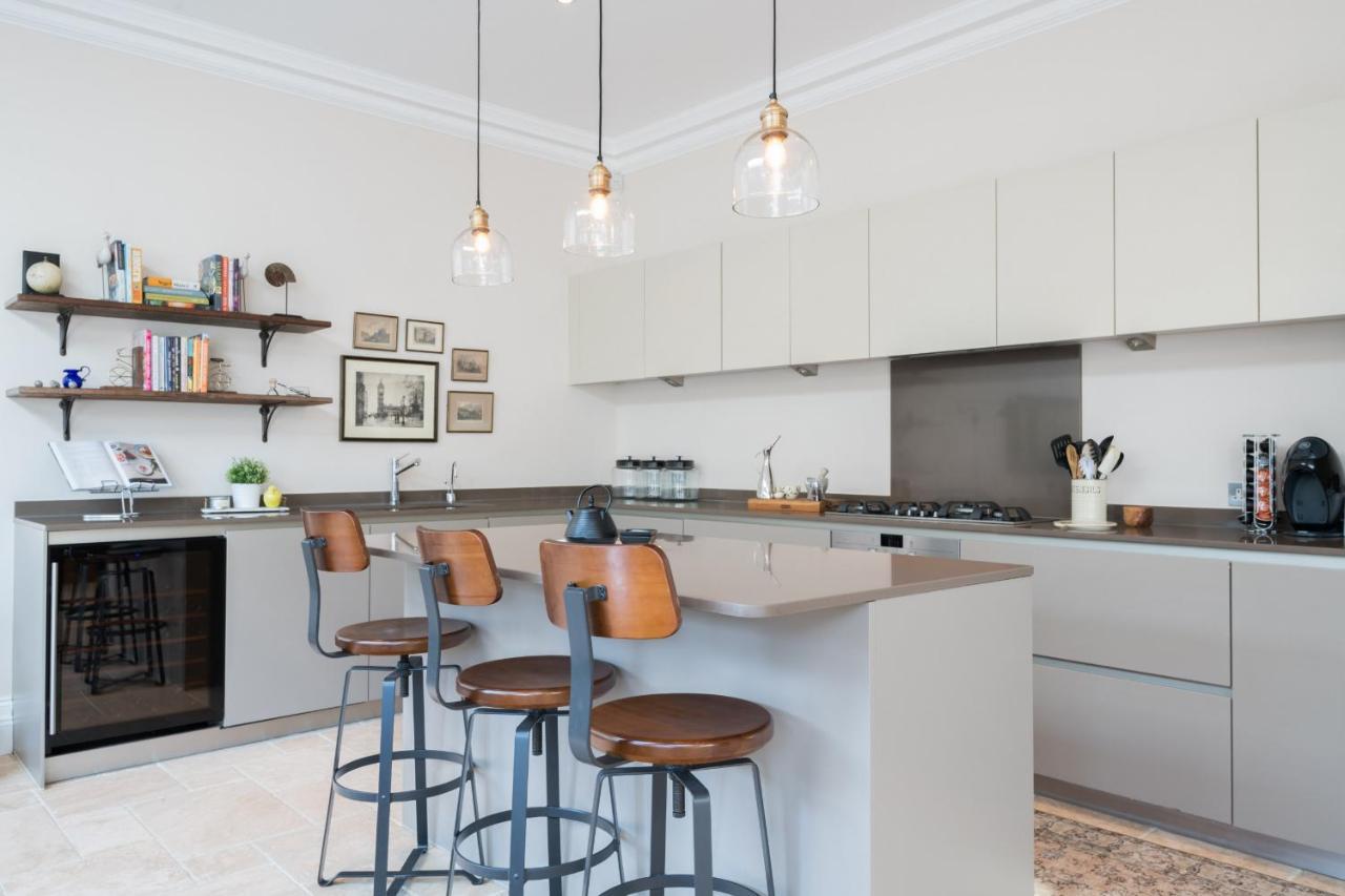 Breathtaking Putney Home With Gorgeous Garden Richmond  Exterior foto